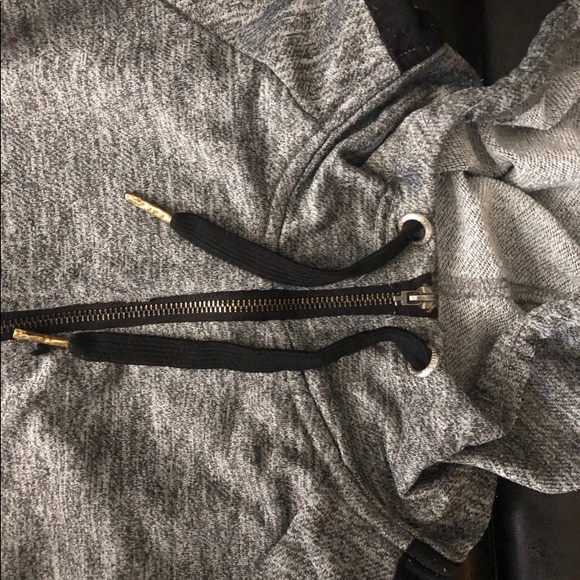 Sweater - Picture 2 of 3